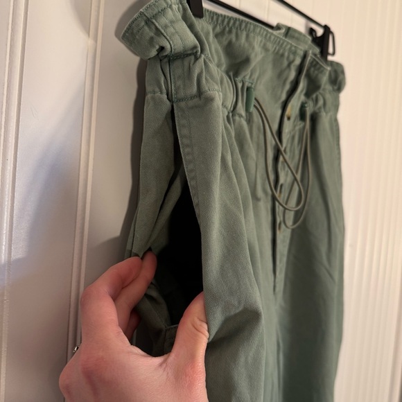 Urban Outfitters Green Ankle Pants - Picture 6 of 16